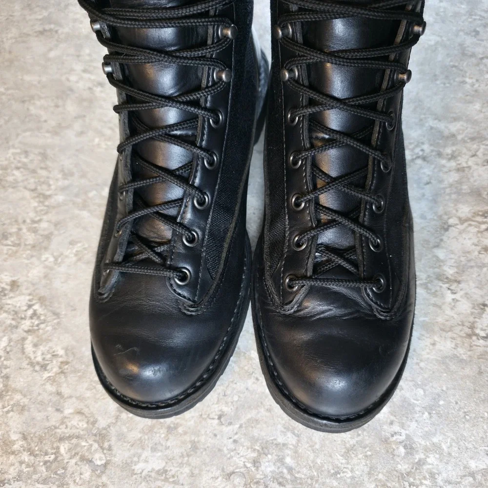 Danner Light Everyday Hiking Boots Size 9 EE Vibram Sole Black Leather USA Made